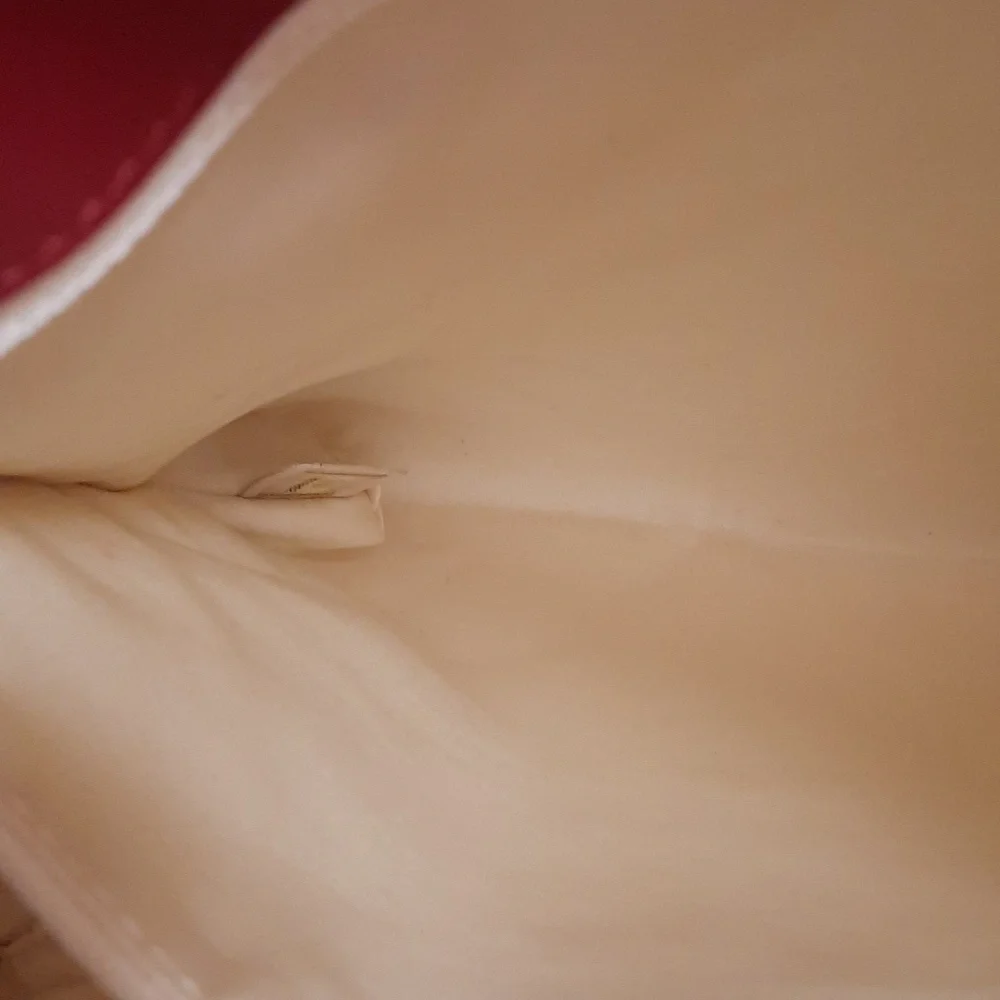 Authentic chanel lambskin North South accordion bag and matching stitch wallet. - Picture 11 of 16